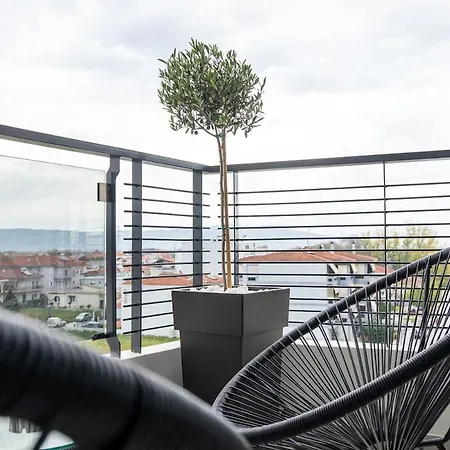 Elia Loft *